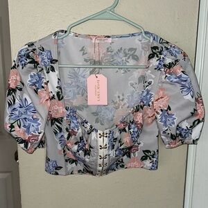 Toxic Envy Floral Button-Front Crop Blouse